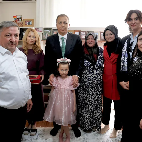 Konya'da şehit ailesine ziyaret 