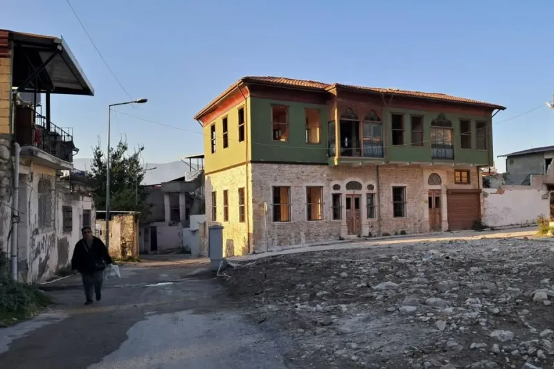 Kültürün son kalesi Affan’ın tedirgin bekleyişi