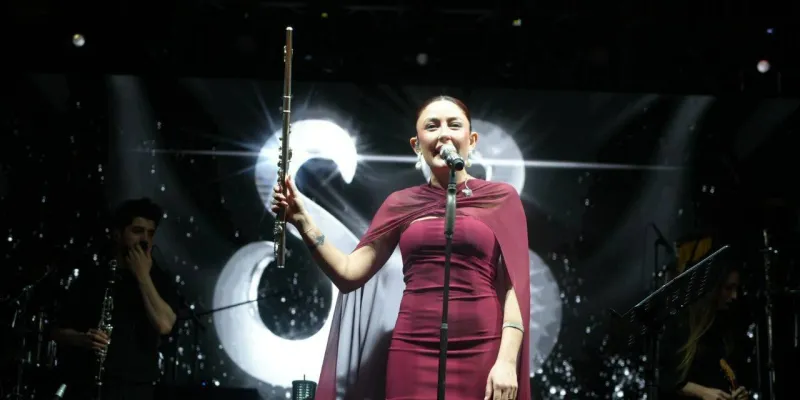 Melek Mosso'dan Duygulandıran Adıyaman Konseri! O Sözler...