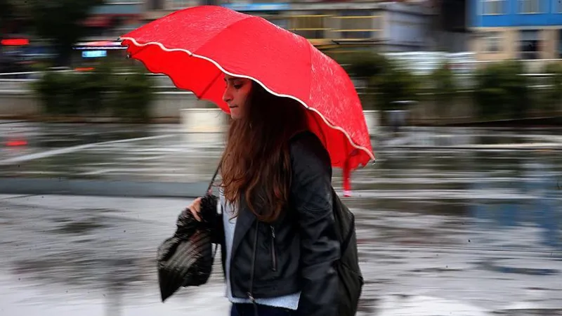 Meteorolojiden Şok Uyarı! Sıcaklıklar Çakılıyor, Sağanak Geliyor!