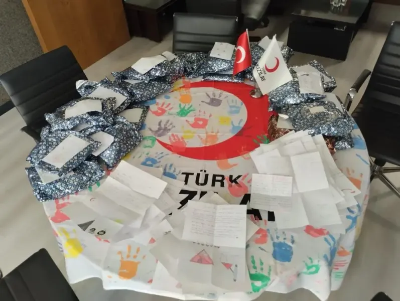 Minik Kalplerden Depremzede Çocuklara Sıcacık Destek