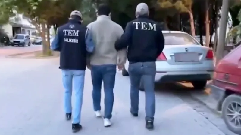 FETÖ'ye Şafak Baskını! 42 İlde Eş Zamanlı Operasyon: 169 Gözaltı