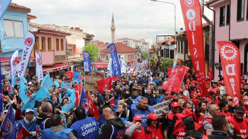 Eskişehir 1 Mayıs Kutlamaları: Coşku Sel Oldu!