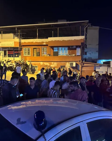 Hatay'da Kamyon Terörü! Vatandaşlar Çıldırdı, Yolu Kapattı!