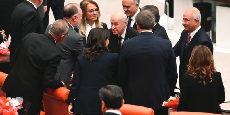 İmralı Süreci Bitti Mi? İşte O Fotoğraf ve Şoke Eden Detaylar!