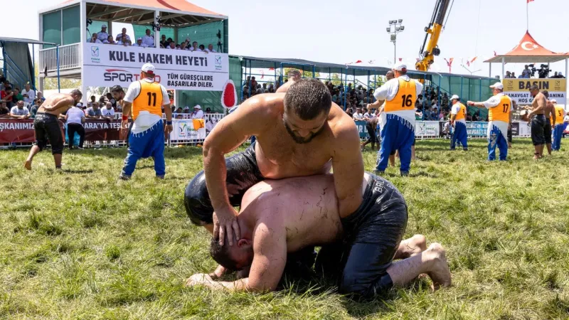 Manavgat Yağlı Güreşleri: Pehlivanlar Er Meydanında!