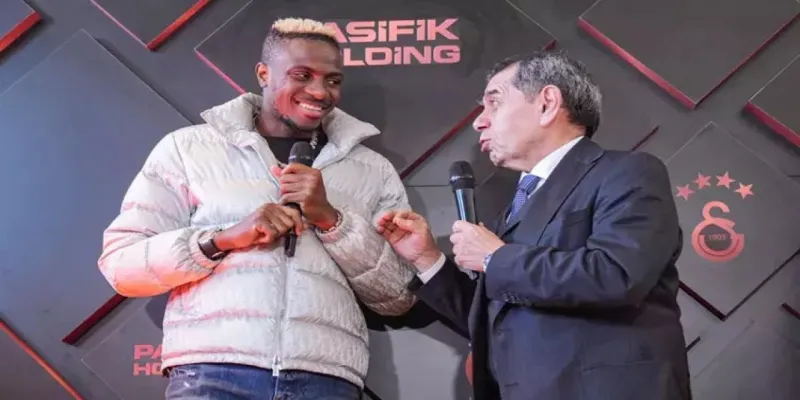 Osimhen Transferi: Galatasaray'da Bomba İddia! Yönetim Gider mi?