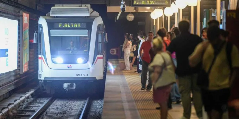 İzmir'de Toplu Taşıma Müjdesi! 23 Nisan'da %50 İndirim