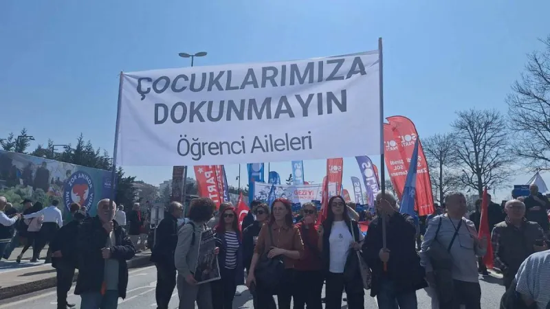 Tutuklu öğrenciler için imza kampanyası