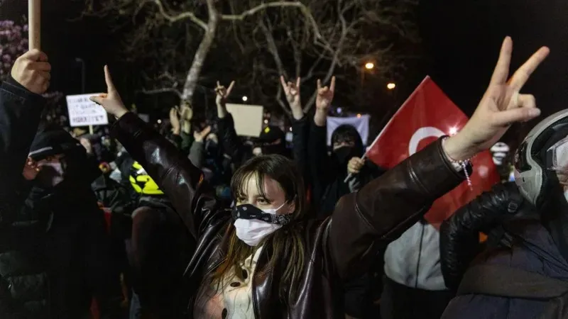 İmamoğlu Protestolarında Şok Gelişme: 58 Öğrenci Serbest!