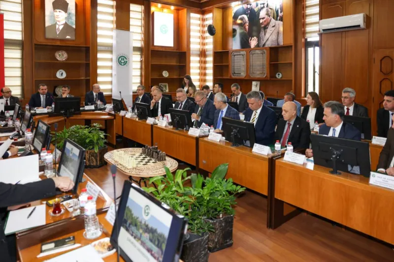 Üniversite Hastaneleri Adana'da Masaya Yatırıldı! Çözüm Ne?