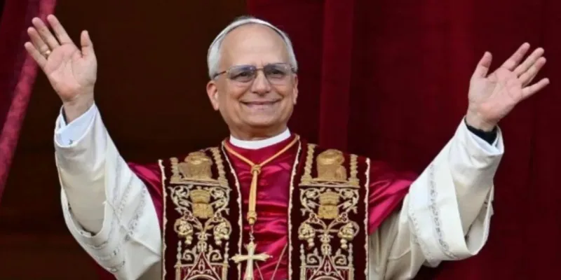 Papa'nın Maaşı Şaşırttı! İşte 14. Leo'nun Dudak Uçuklatan Geliri