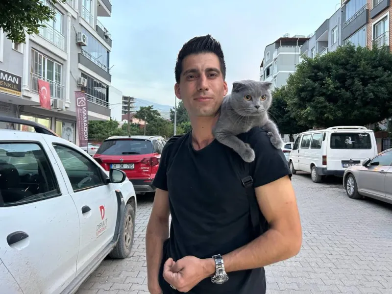 Omuz omuza bir yıl: Mustafa ve Duman’ın dostluğu