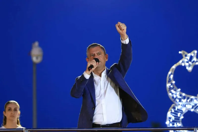 Özgür Özel’den boykot listesi