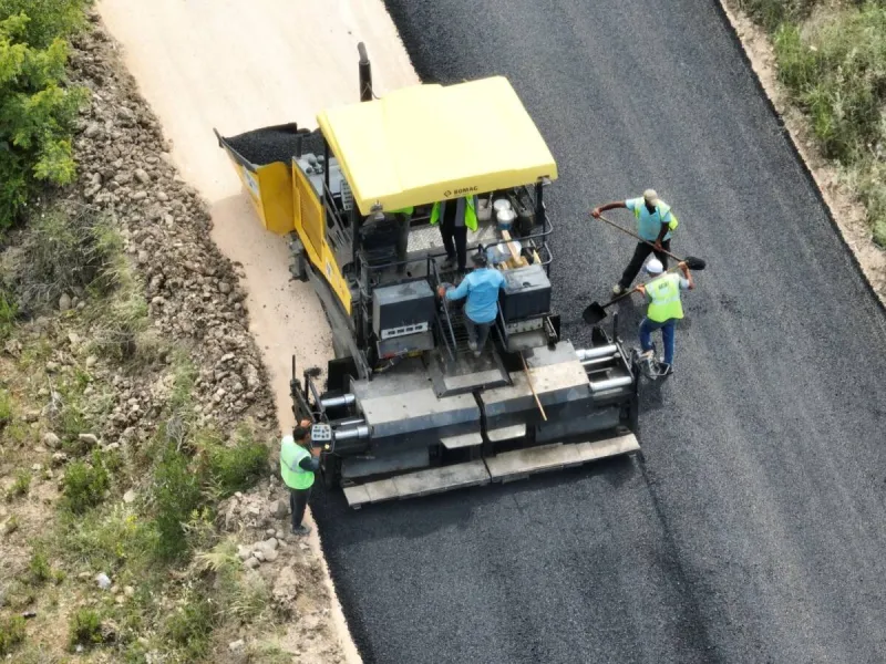 Samandağ Tomruksuyu’nda Asfaltlama Çalışmaları Başladı