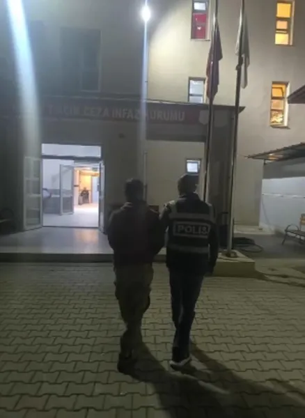 Samandağ’da firari hükümlü yakalandı, cezaevine gönderildi