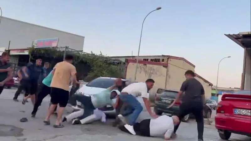 Sanayi Sitesi Savaş Alanına Döndü