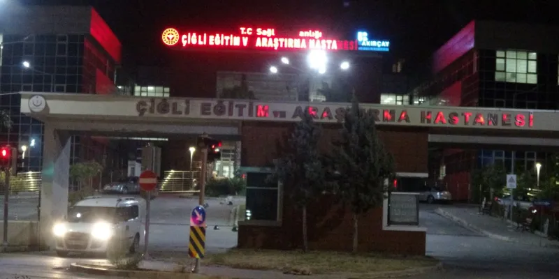 Çiğli'de Silahlı Dehşet! 3 Yaralı, 1 Çocuk Mağdur