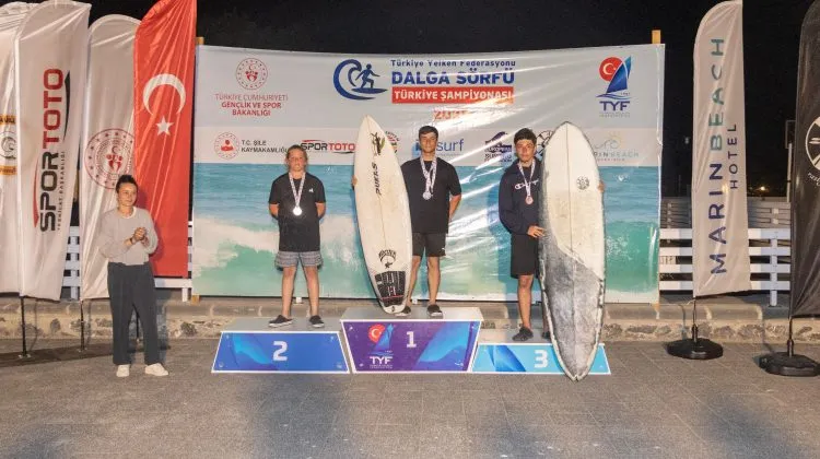 Türkiye Dalga Sörfü Şampiyonası’nda Hatay Rüzgârı
