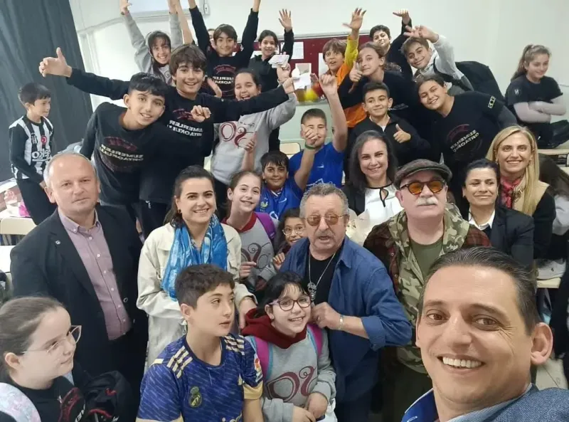 Usta Oyuncular Hatay’da Öğrencilerle Bir Araya Geldi