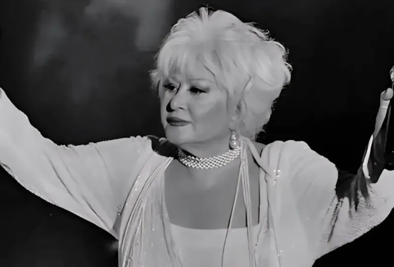 Usta Sanatçı Muazzez Abacı Hayatını Kaybetti