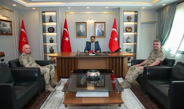 Vali Masatlı, Hatay’ın yeni jandarma komutanını ağırladı