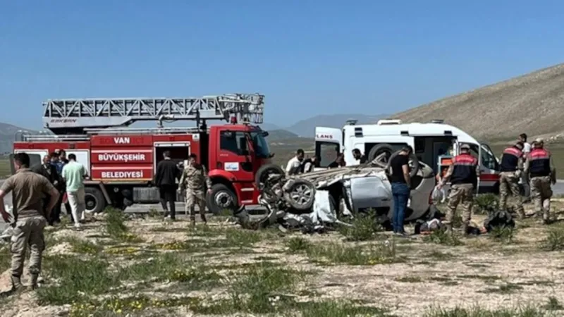 Van'da kaza: 4 kişi hayatını kaybetti