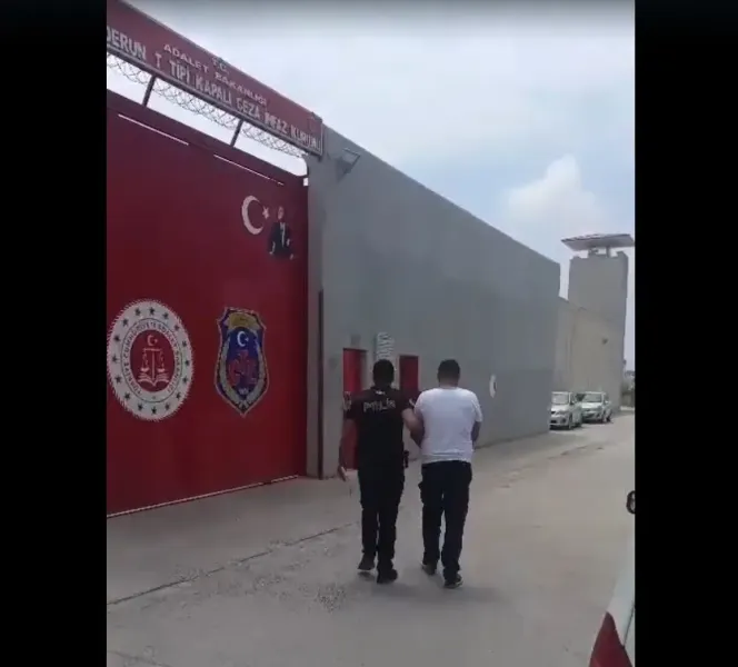 Vergi suçuyla Arsuz’da gözaltına alındı