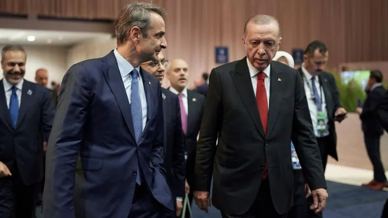 Yüzde 91 için Türkiye dost! Batı, Atina'dan vazgeçiyor